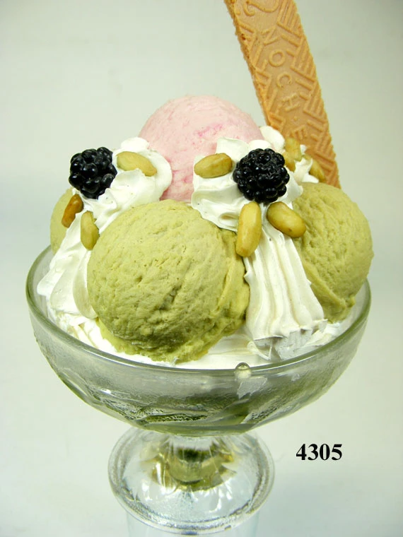 Produkt - Eisbecher Pistazie