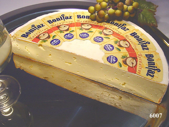 Produkt - BONIFAZ -Weichkäse angeschn.