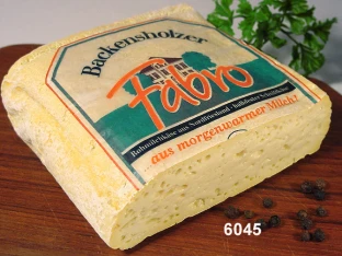 Fabro Bio-Käse angeschn.