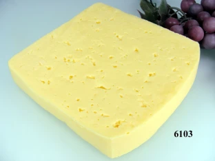 Tilsiter-Käse Stück