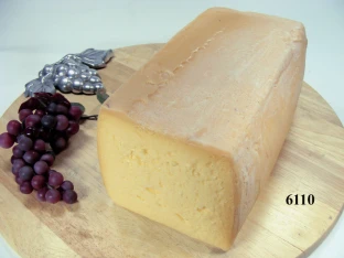 Tilsiter Käse 23 cm lang