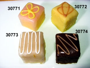 Petite four Sortiment (4 St. sortiert)