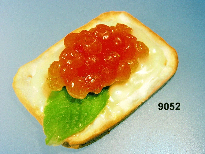 Produkt - Kräcker mit Kaviar gelb