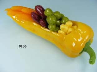 Paprika gelb mit Gemüse