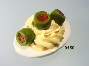 Ei mit Olive grün