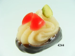 Praline m. Früchten (VPE=2 Stück)