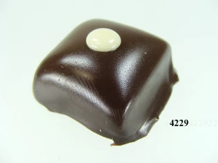 Praline dunkel verziert (VPE=3 Stück)