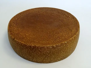 Käse ( volles Material) kann auch mit eigenem Etikett versehen werden